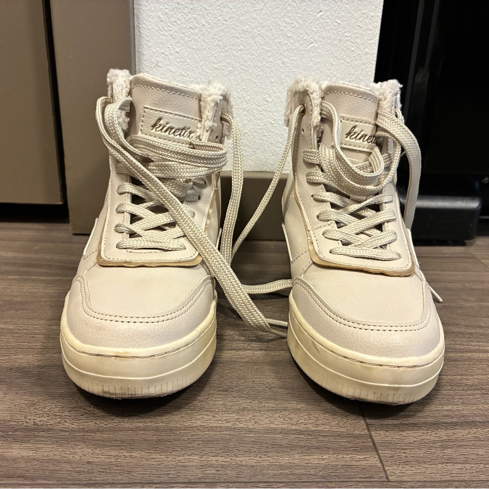 Kinetix Cream Ankle Boots